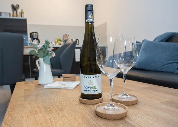 Lägenhet Deluxe - Sauna & Pool - Free Parking *